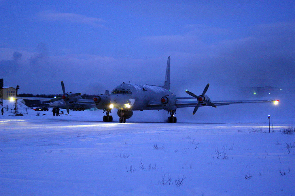 Аэродром оленегорск. Североморск аэродром военный. Североморск-1 аэродром Мурманская область. Североморск-1 аэродром военный. Аэропорт Североморск 1.