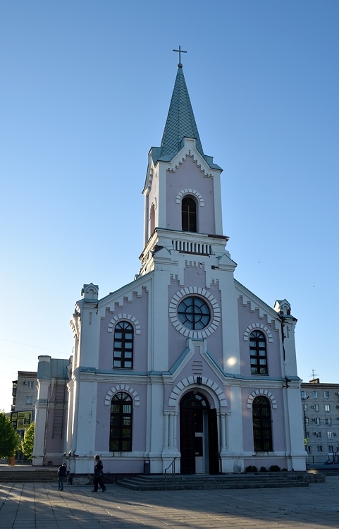 Католическая церковь в волгограде фото